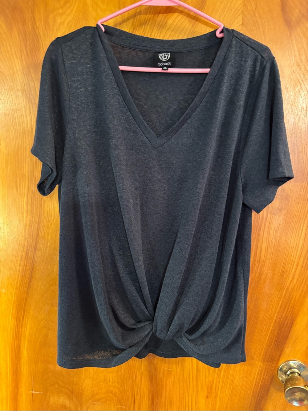 bobeau Black V-Neck Twist Front Short Sleeve Top